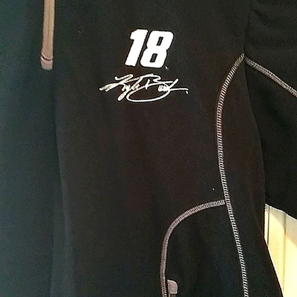 Antigua Kyle Busch black with gray trim long sleeved pullover size large - Picture 2 of 8